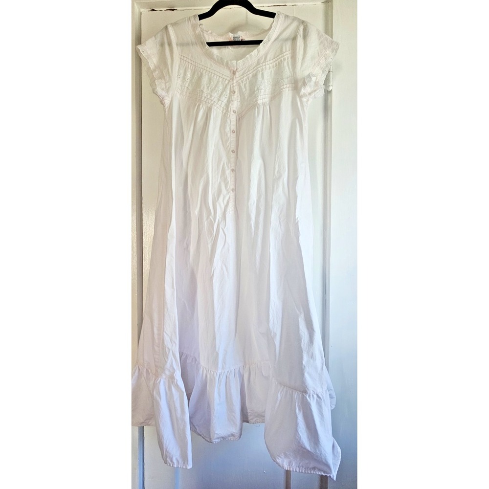 VTG LINDSEY BLAKE 100% COTTON woman S light pink night gown laced 1/2 button